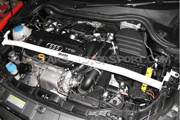 Barre anti rapprochement avant Ultra Racing pour Audi A1 1.4 TFSI