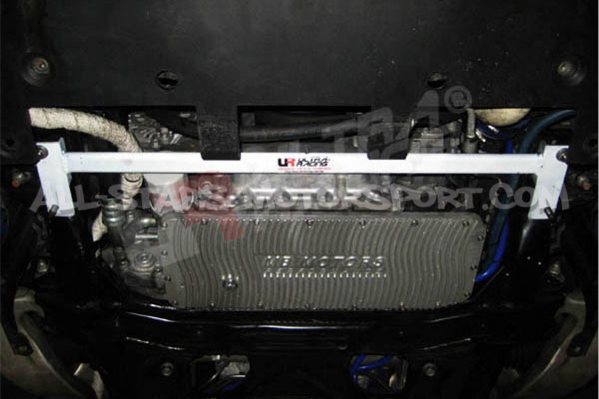 Renfort inférieur avant Ultra Racing pour Nissan R35 GTR