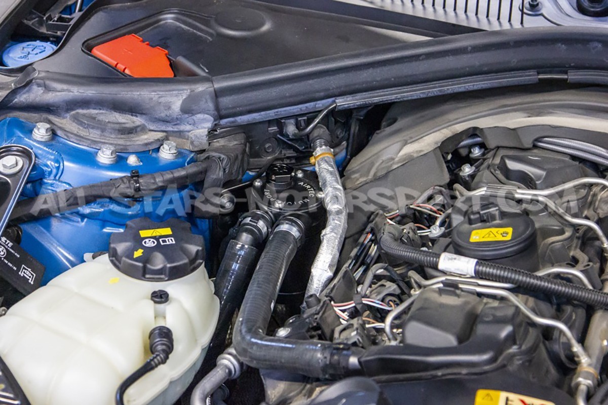 Decantador de aceite catch can Airtec para BMW 135i / 235i / M2 N55